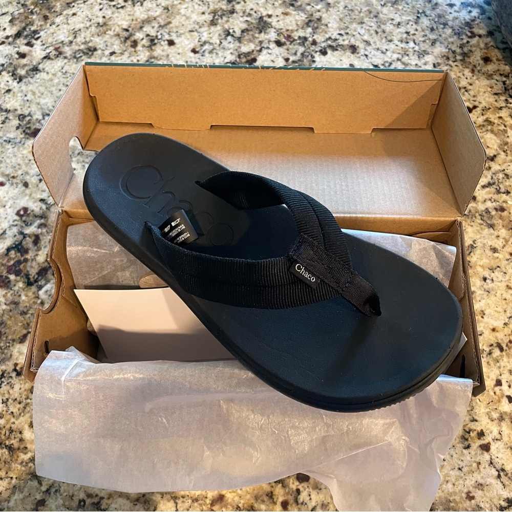 Chaco Chili’s Flip Flop Size 6